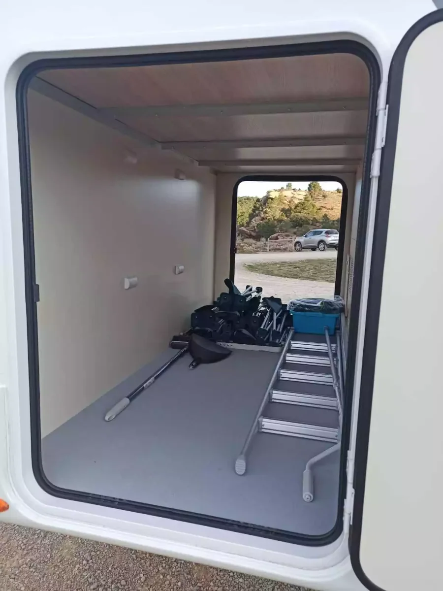 Autocaravana de alquiler GiottiLine Siena 390 ZAR - Imagen 6