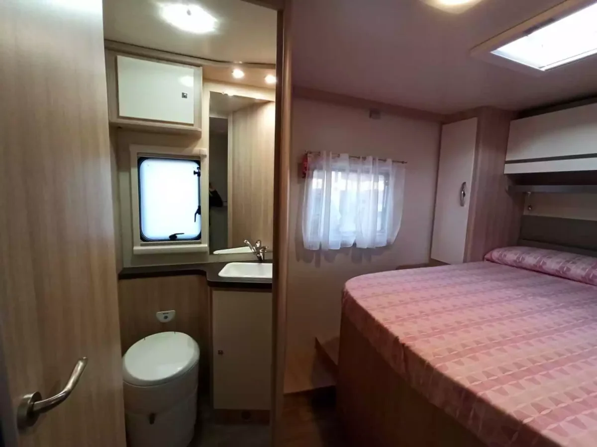 Autocaravana de alquiler GiottiLine Siena 390 ZAR - Imagen 8