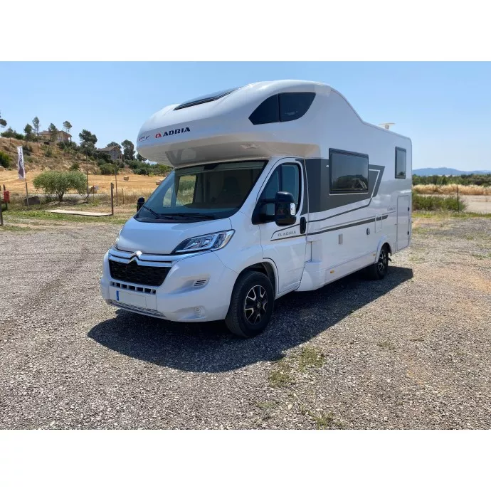 Autocaravana de segunda mano Adria Coral XL Axess 600 DP - Imagen 3